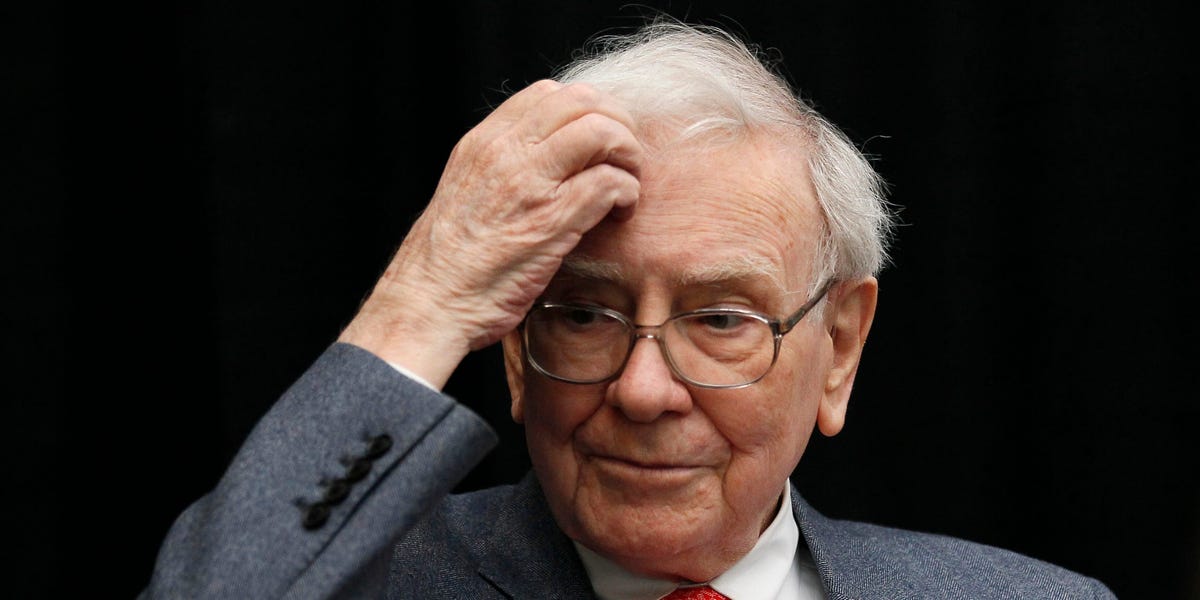 Warren Buffett Preaches S&P 500 Index Fund, Celebrity VC Flags Dangers