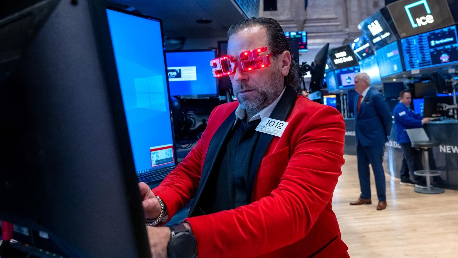 Dow Falls 300 Points After Strong Jobs Report—Here’s Why